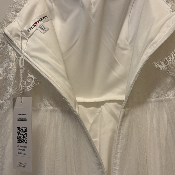 Bridal Gown - Picture 4 of 9